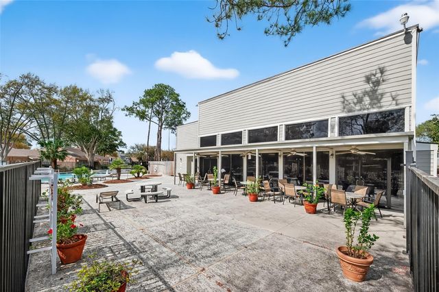 2303 Briarwest Boulevard 2303, Houston, TX 77077