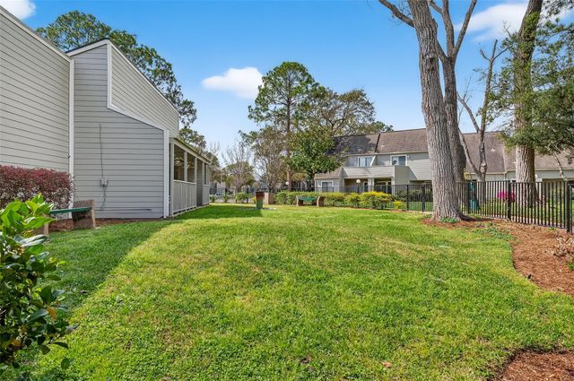 2303 Briarwest Boulevard 2303, Houston, TX 77077