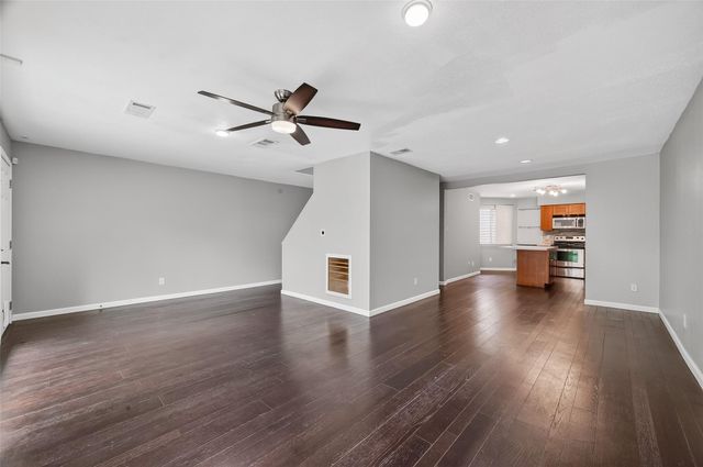 2303 Briarwest Boulevard 2303, Houston, TX 77077