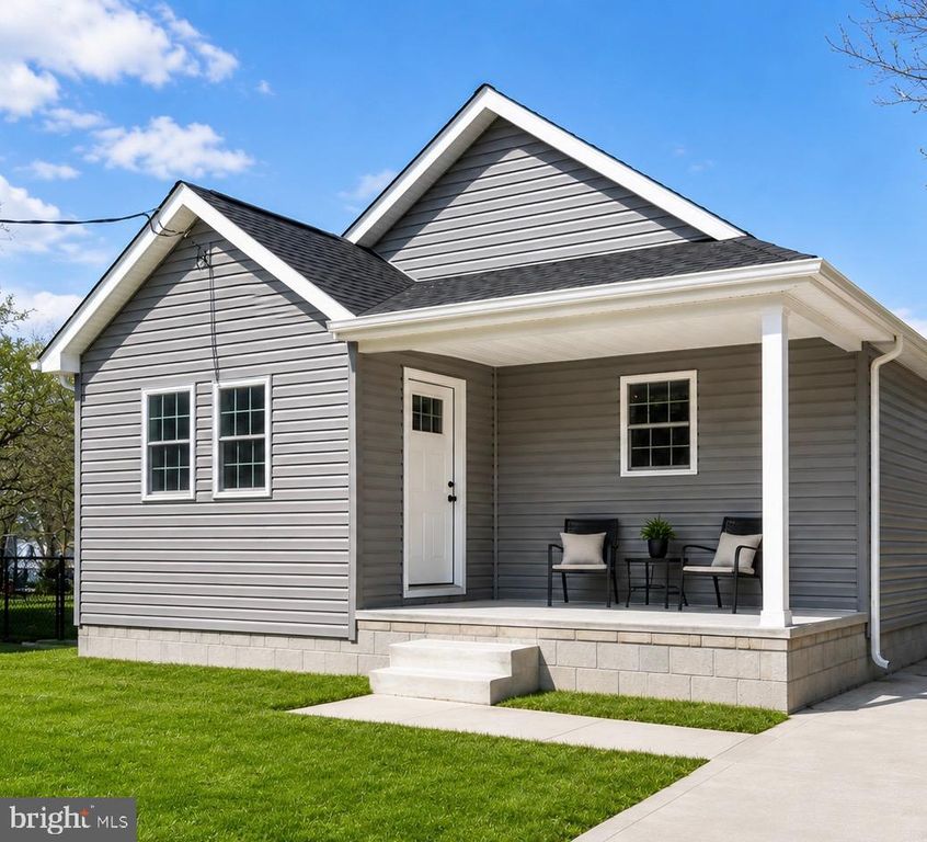 100 WOLCOTT ST, Harrington, DE 19952