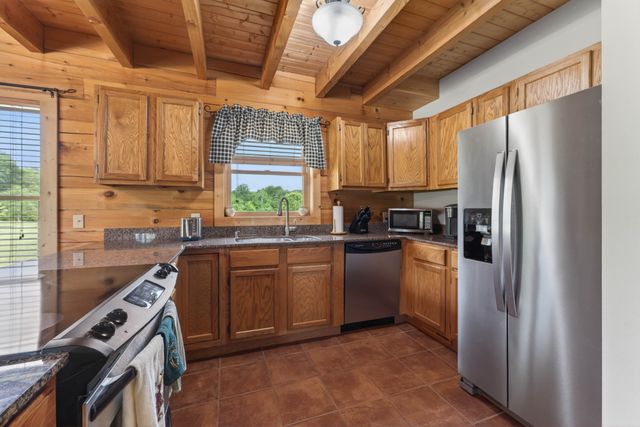 1234 Floyd Hudgens Rd, Ashland City, TN 37015