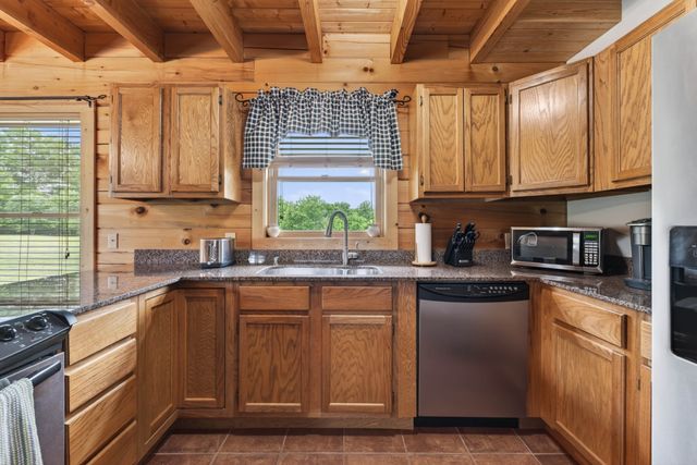 1234 Floyd Hudgens Rd, Ashland City, TN 37015