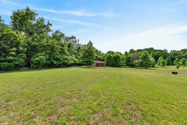 1234 Floyd Hudgens Rd, Ashland City, TN 37015