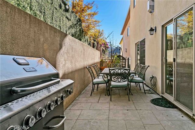 6920 Valmont 5, Tujunga, CA 91042