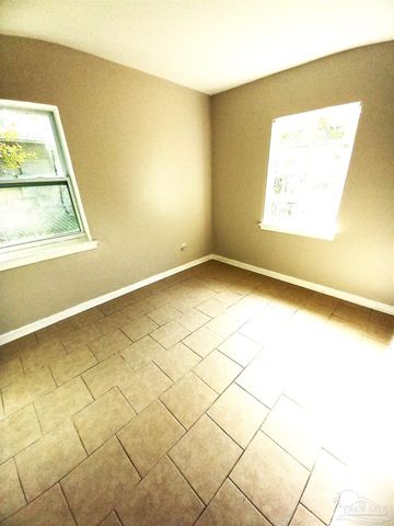 9 Besma Dr, Pensacola, FL 32506