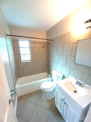 9 Besma Dr, Pensacola, FL 32506