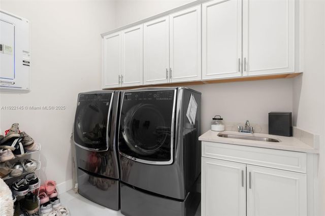 7849 Liberty Way, Parkland, FL 33067