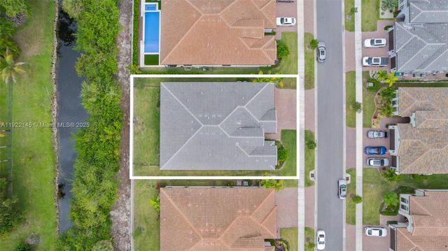 7849 Liberty Way, Parkland, FL 33067