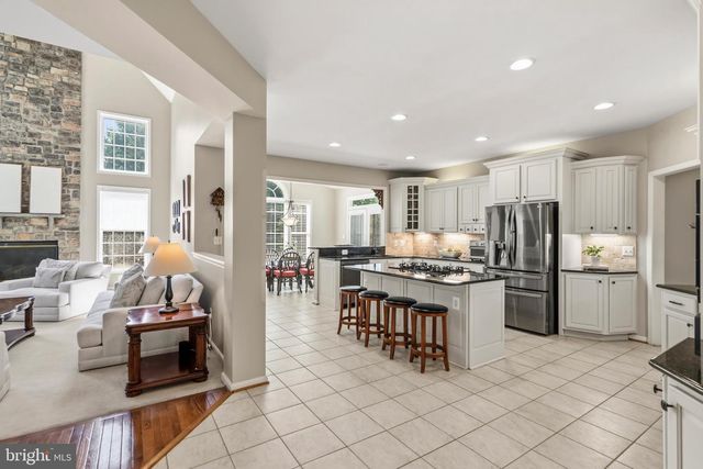 22122 WHISPERHILL CT, Broadlands, VA 20148