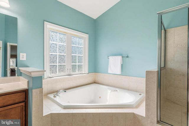22122 WHISPERHILL CT, Broadlands, VA 20148