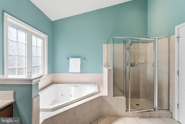 22122 WHISPERHILL CT, Broadlands, VA 20148