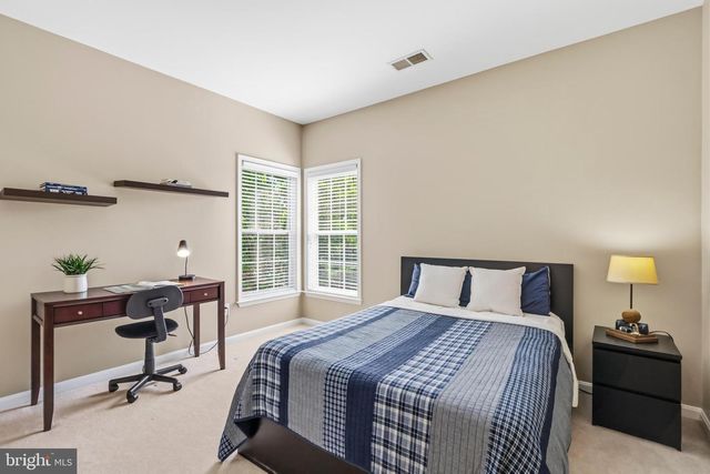 22122 WHISPERHILL CT, Broadlands, VA 20148