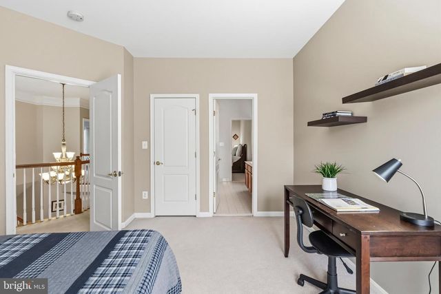 22122 WHISPERHILL CT, Broadlands, VA 20148