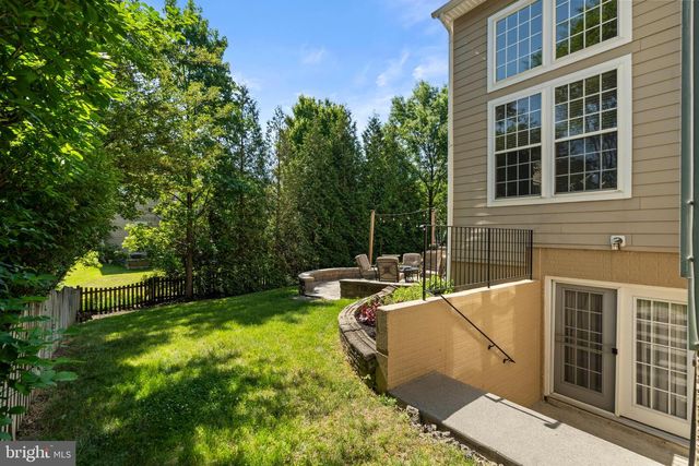 22122 WHISPERHILL CT, Broadlands, VA 20148