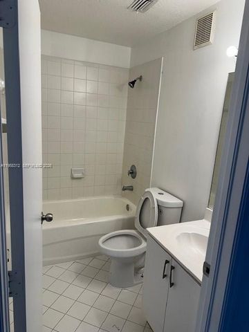 2651 SE 12th Rd 205, Homestead, FL 33035