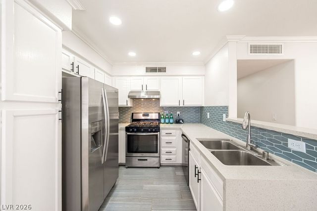 3060 Tarpon Drive 104, Las Vegas, NV 89120