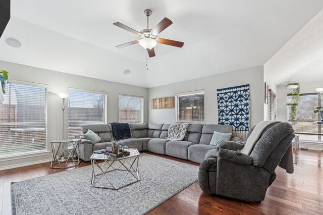 8016 Stern Street, Frisco, TX 75035