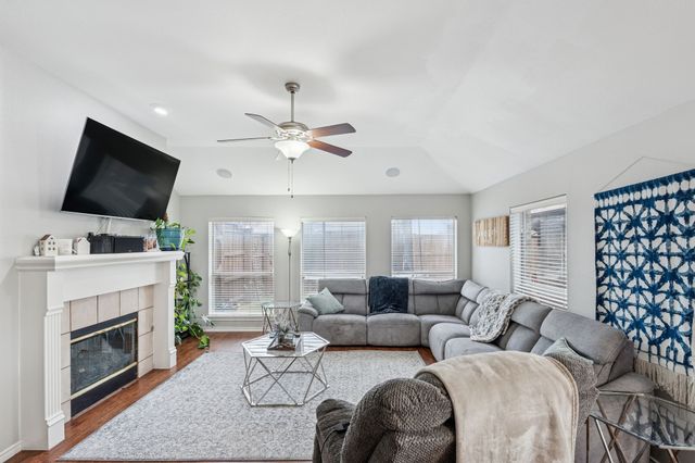 8016 Stern Street, Frisco, TX 75035