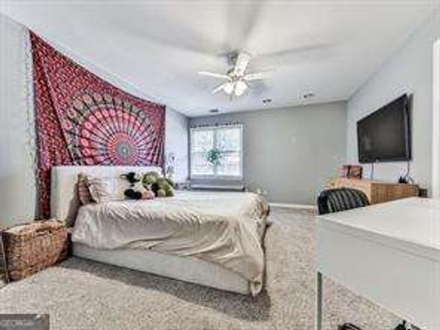 1017 Fairway Valley Drive, Woodstock, GA 30189