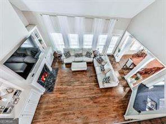 1017 Fairway Valley Drive, Woodstock, GA 30189