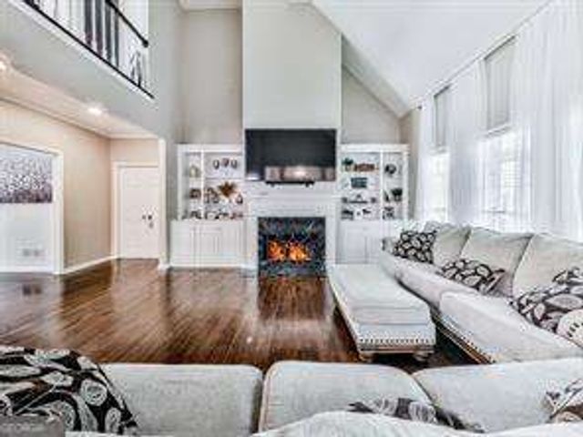 1017 Fairway Valley Drive, Woodstock, GA 30189