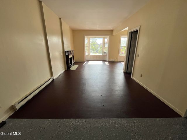 251B Central Avenue B, Albany, NY 12206