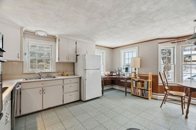 87 Fairground Road, Springfield, VT 05156