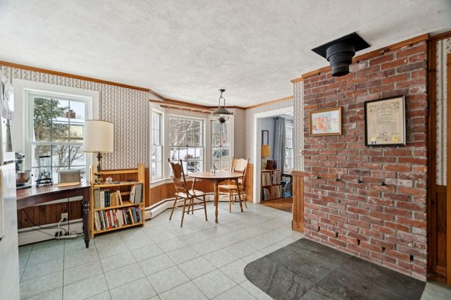 87 Fairground Road, Springfield, VT 05156