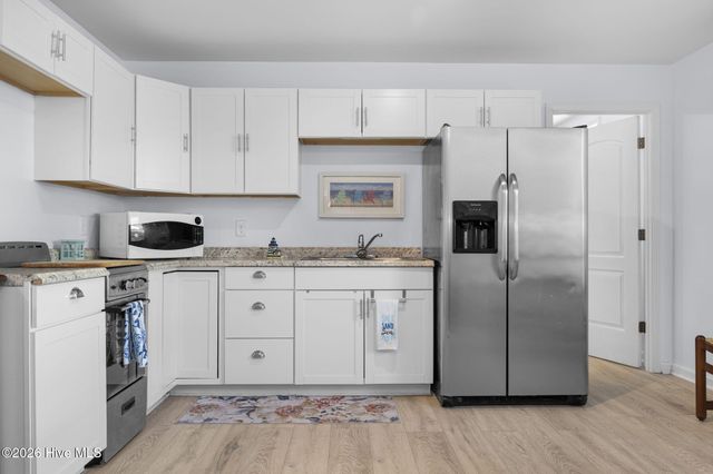 127 Eastview Drive, Emerald Isle, NC 28594