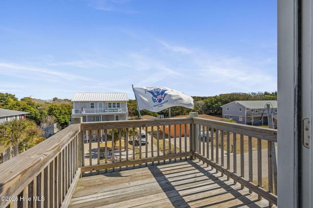 127 Eastview Drive, Emerald Isle, NC 28594