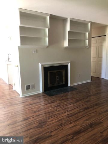 15 HEATHER CT, Newtown, PA 18940