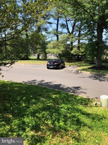 15 HEATHER CT, Newtown, PA 18940