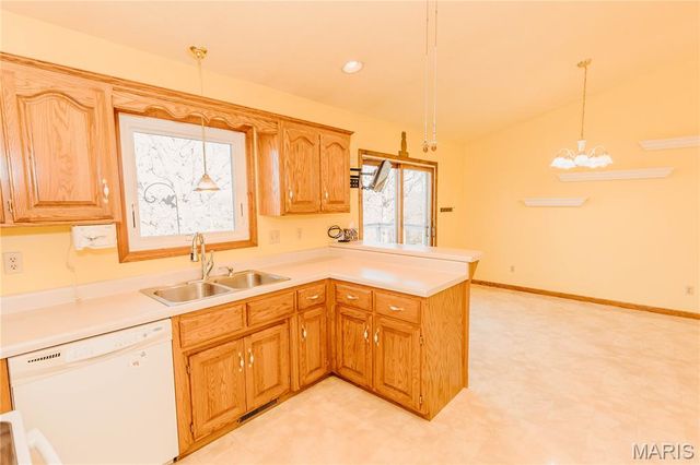 16955 Lensman, St Robert, MO 65584