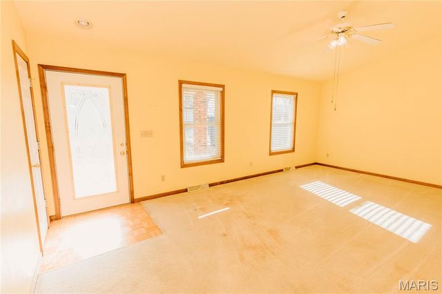 16955 Lensman, St Robert, MO 65584