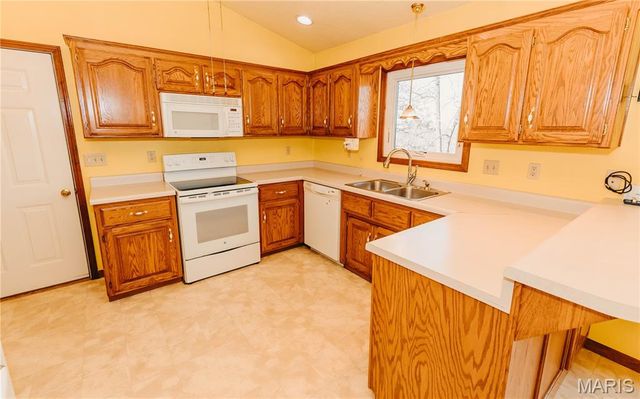 16955 Lensman, St Robert, MO 65584