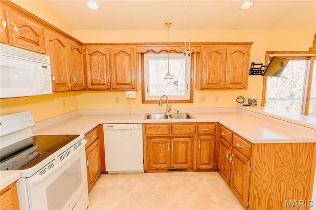 16955 Lensman, St Robert, MO 65584