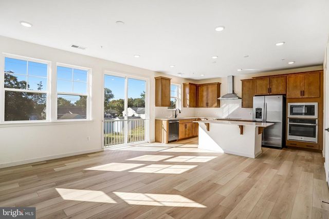 5737 HOWARD DR, Glen Burnie, MD 21061