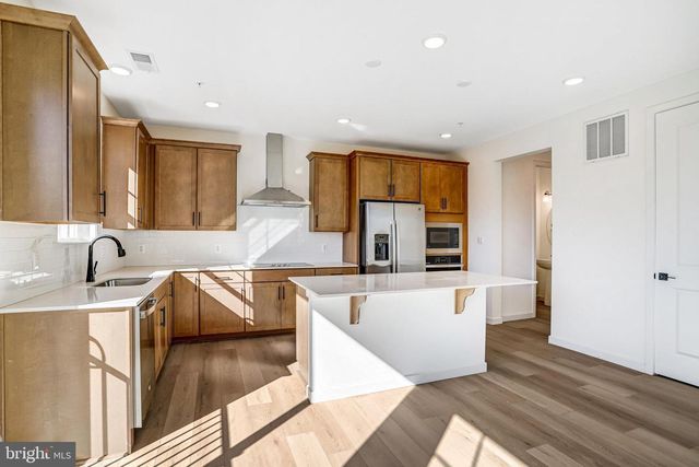 5737 HOWARD DR, Glen Burnie, MD 21061