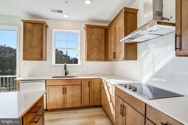 5737 HOWARD DR, Glen Burnie, MD 21061