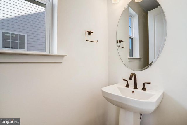 5737 HOWARD DR, Glen Burnie, MD 21061