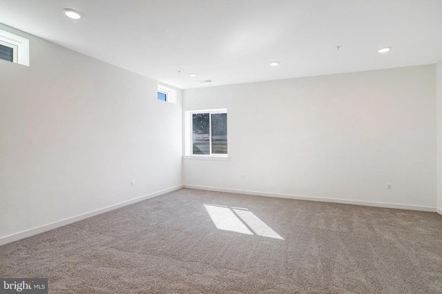 5737 HOWARD DR, Glen Burnie, MD 21061