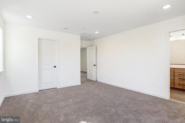 5737 HOWARD DR, Glen Burnie, MD 21061