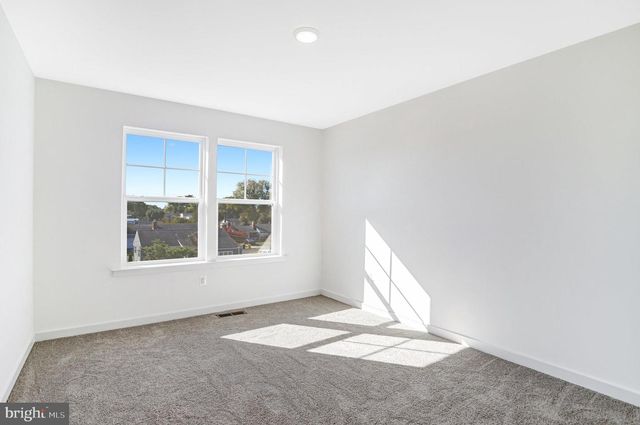 5737 HOWARD DR, Glen Burnie, MD 21061