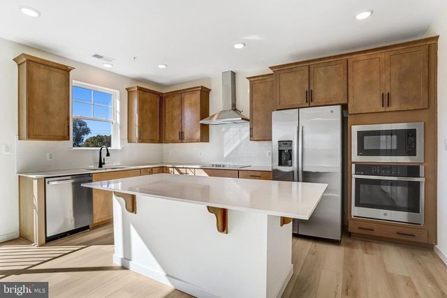 5737 HOWARD DR, Glen Burnie, MD 21061