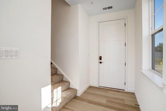 5737 HOWARD DR, Glen Burnie, MD 21061