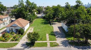 621 W 12th Street, Dallas, TX 75208