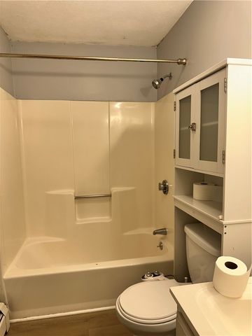 424 Smithfield Avenue 6, Pawtucket, RI 02860