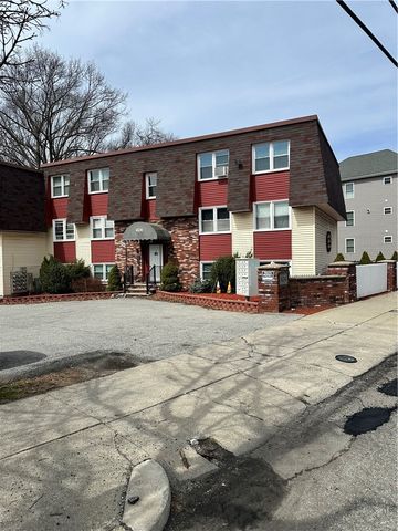 424 Smithfield Avenue 6, Pawtucket, RI 02860