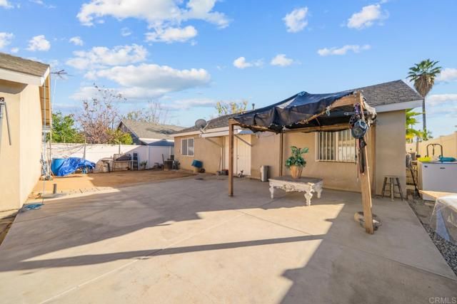 154 E 11Th Street, Perris, CA 92570