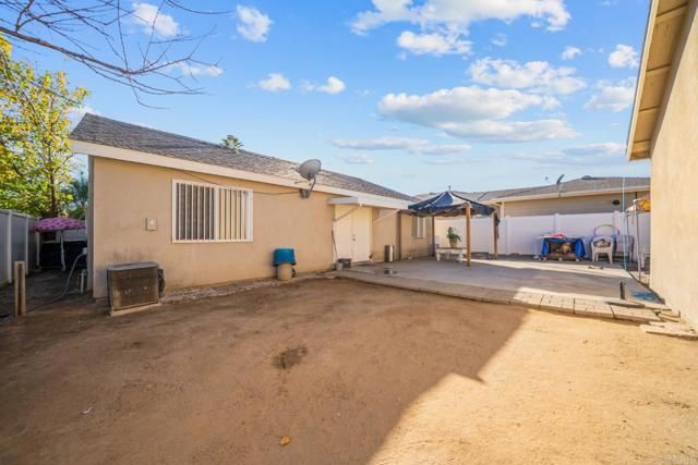 154 E 11Th Street, Perris, CA 92570